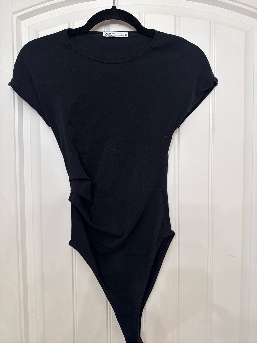 ZARA Black Short-Sleeve Bodysuit with open back